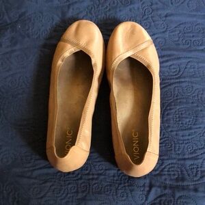 Vionic flats